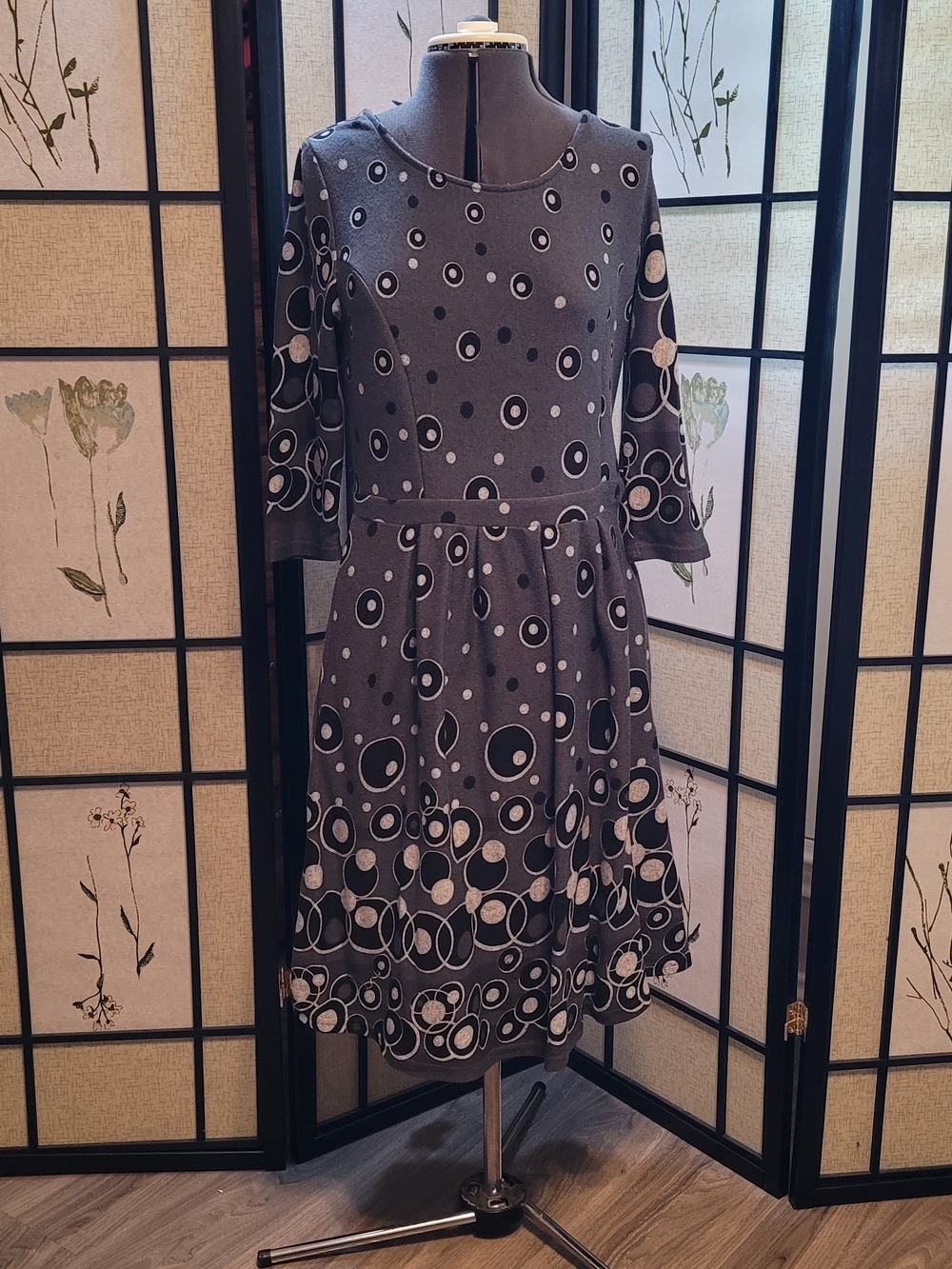 REBORN | Women’s Gray Circle Print Fit-and-Flare Dress
